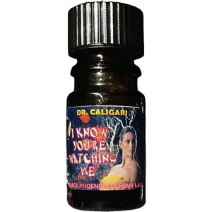 Black Phoenix Alchemy Lab I Know You're Watching Me parfüm şişesi