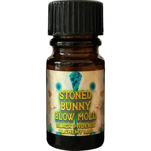 Black Phoenix Alchemy Lab Stoned Bunny Blow Mold parfüm şişesi