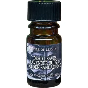 Black Phoenix Alchemy Lab Dead Leaves, Lavender Buds & Golden Sandalwood parfüm şişesi