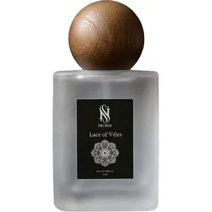 Lace of Vėlės perfume bottle