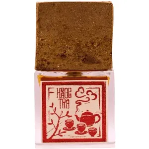 Maison de Nguyễn Hoàng Trà parfüm şişesi