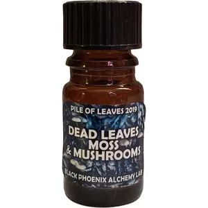 Black Phoenix Alchemy Lab Dead Leaves, Moss & Mushrooms parfüm şişesi