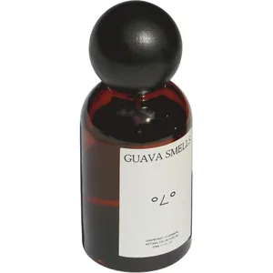 Guava Smells Grapefruit + Cashmere parfüm şişesi