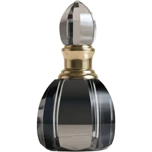 Ensar Oud Samraong: Sucre et Fumée parfüm şişesi