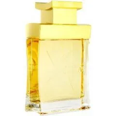 Zohoor Alreef Serras Gold perfume bottle