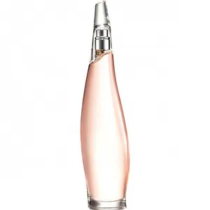 DKNY Liquid Cashmere parfüm şişesi