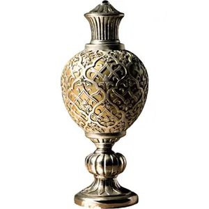 Al Musbah Oudh Al Fakhama parfüm şişesi