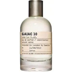 Le Labo Gaiac 10 parfüm şişesi