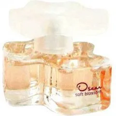 Oscar de la Renta Oscar Soft Blossom parfüm şişesi