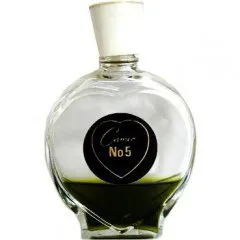 Famé Cameo No 5 parfüm şişesi