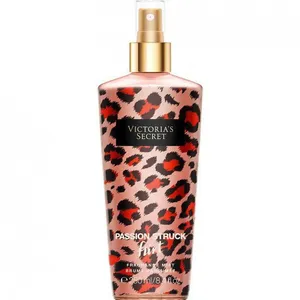 Victoria's Secret Passion Struck Flirt parfüm şişesi