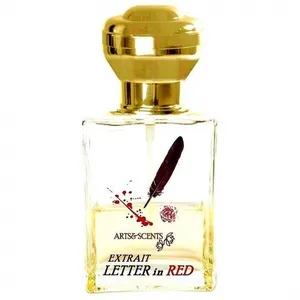 Arts&Scents Letter in Red parfüm şişesi