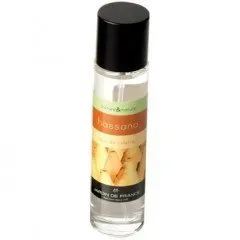 Jardin de France Culture & Nature: Hassana perfume bottle