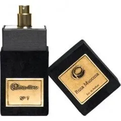 Coquillete Rosa Muscosa perfume bottle