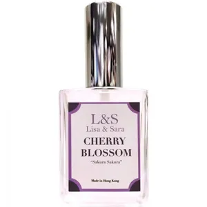 Lisa & Sara Cherry Blossom parfüm şişesi