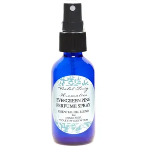 Violet Twig Aromatics Evergreen Pine parfüm şişesi