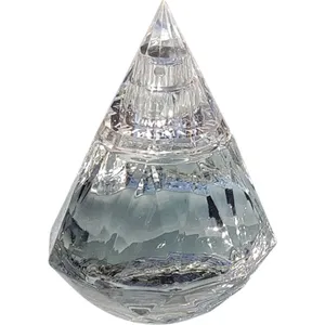 Diana Ross Diamond Diana parfüm şişesi
