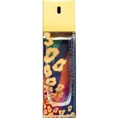Victoria's Secret Very Sexy Now 2010 perfume bottle