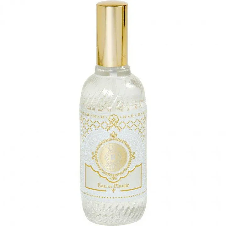RNC Eau Noble parfüm şişesi