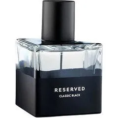 Reserved Classic Black parfüm şişesi