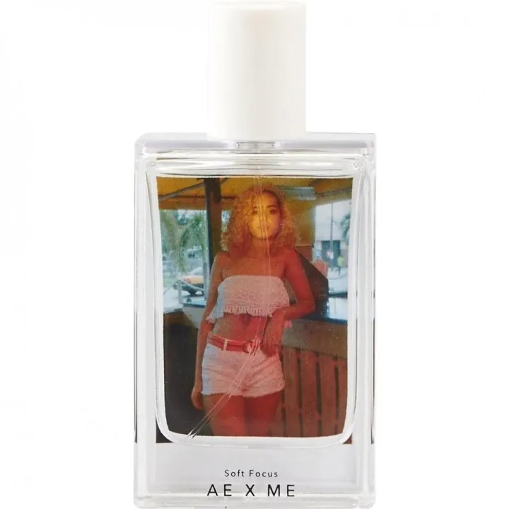 American Eagle AE x ME - Soft Focus parfüm şişesi