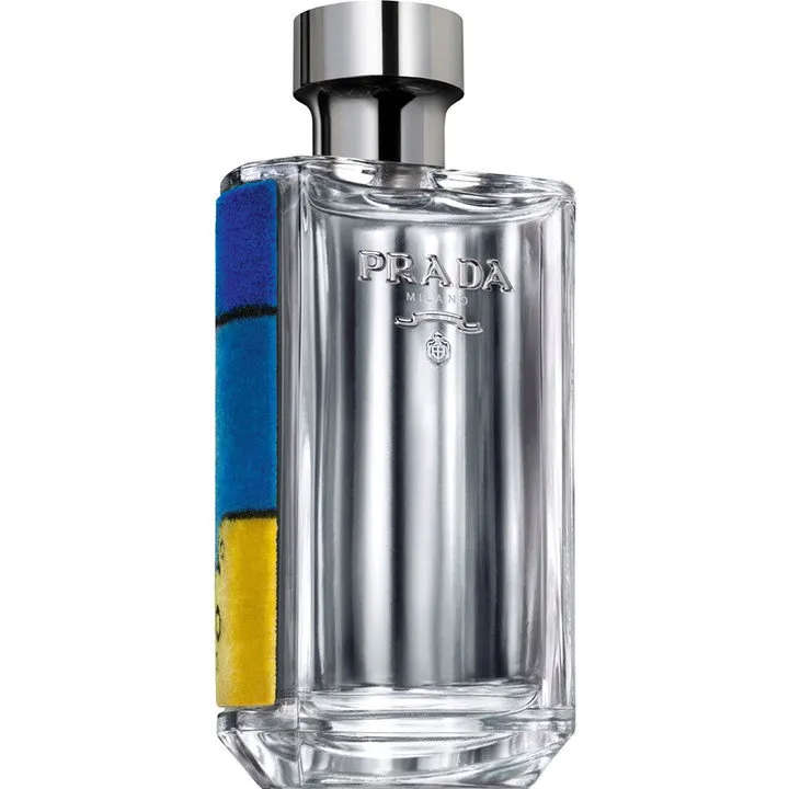 Prada L'Homme Velvet Edition perfume bottle