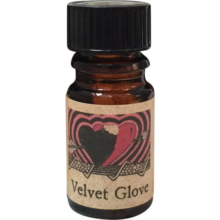 Arcana Wildcraft Velvet Glove perfume bottle