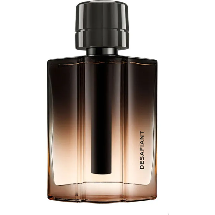 ésika Desafiant perfume bottle