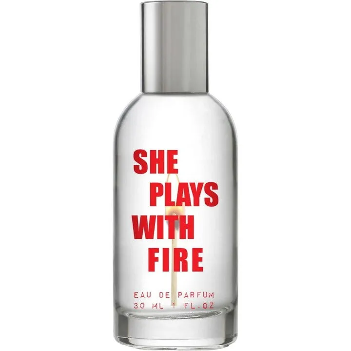 Steve Madden She Plays With Fire parfüm şişesi
