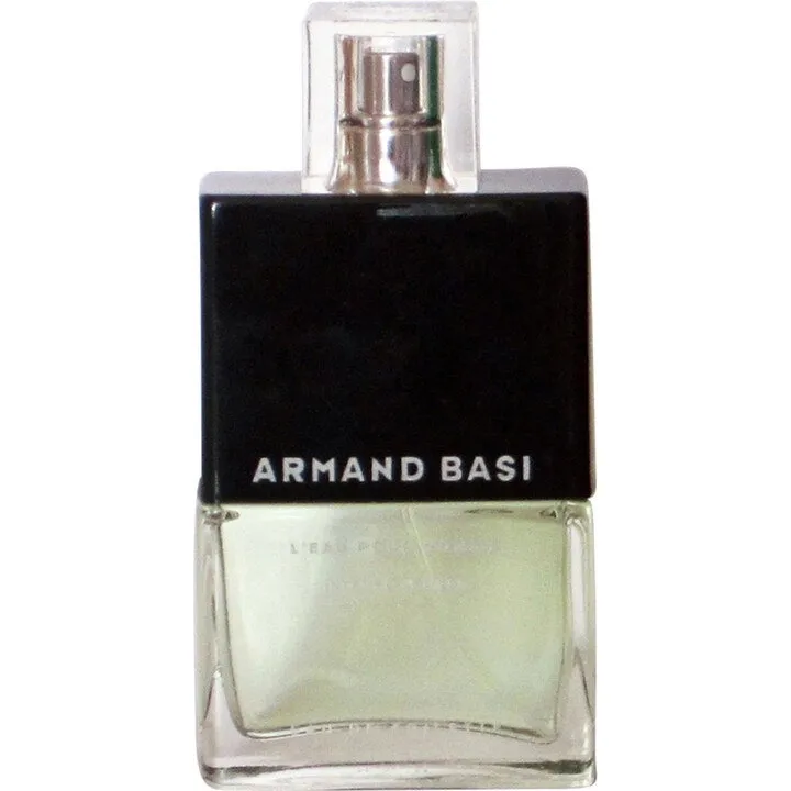 Armand Basi L'Eau pour Homme Intense Vetiver perfume bottle