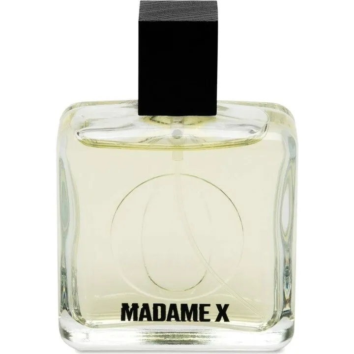 Iiuvo Madame X perfume bottle