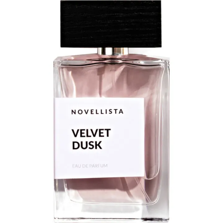 Novellista Velvet Dusk parfüm şişesi