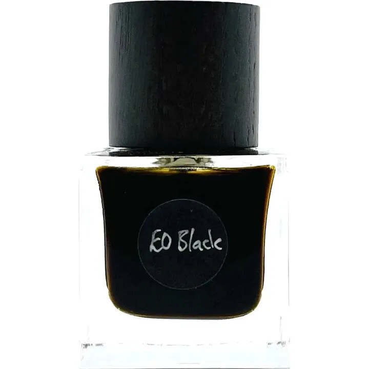 Ensar Oud EO Black parfüm şişesi