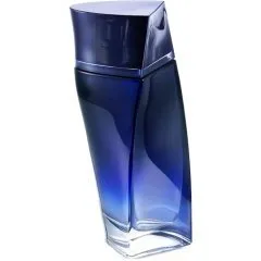 Oriflame Intense Embrace Him parfüm şişesi