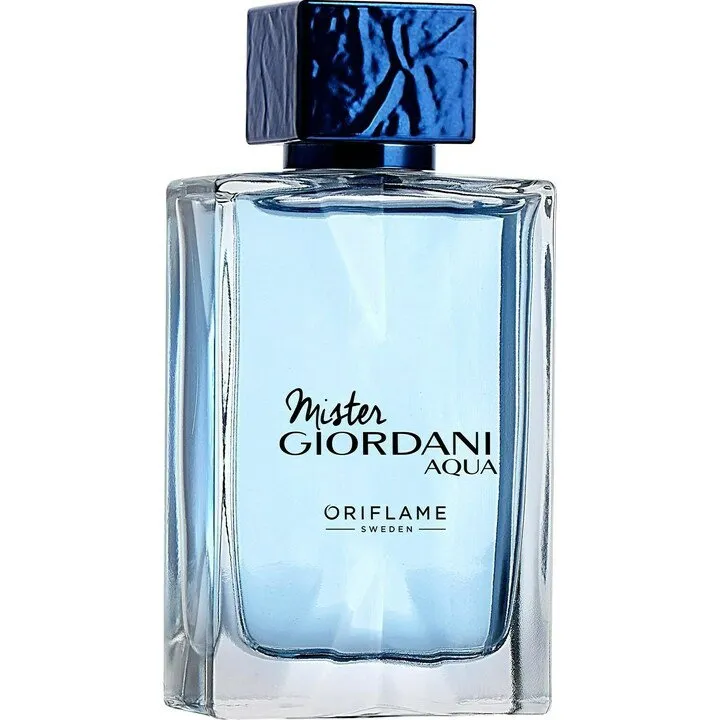 Oriflame Mister Giordani Aqua perfume bottle