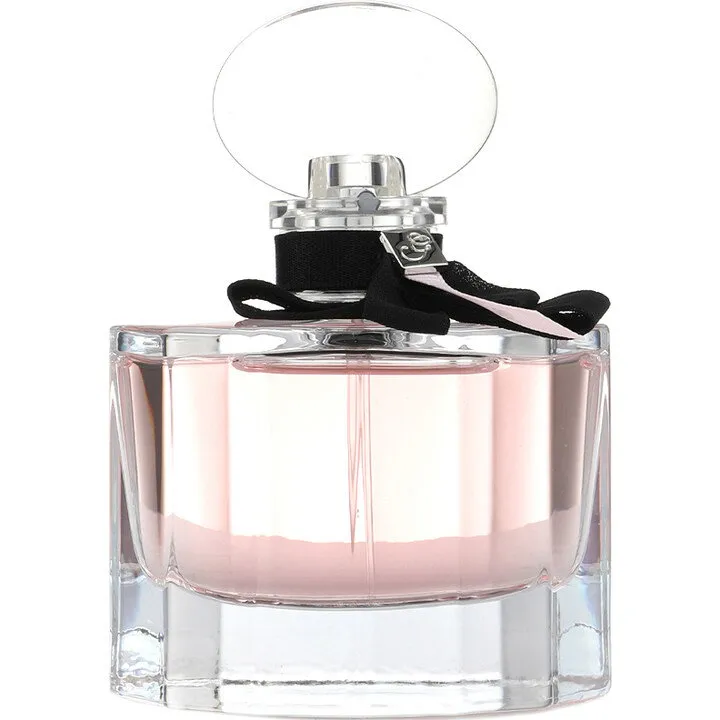 Gemina B. Bellissime perfume bottle