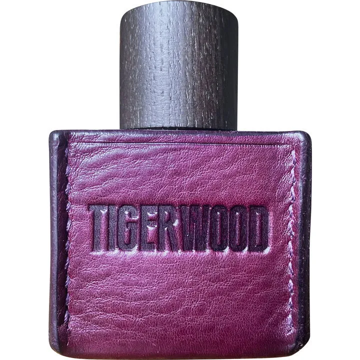Ensar Oud Tigerwood (Pure Parfum) parfüm şişesi