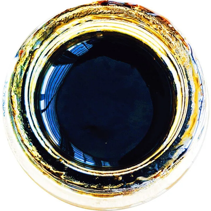 Wild Veil Perfume Geosmin Turn parfüm şişesi