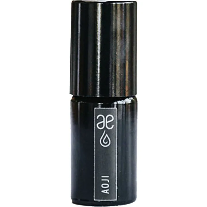 Lavender & Black Aoji perfume bottle