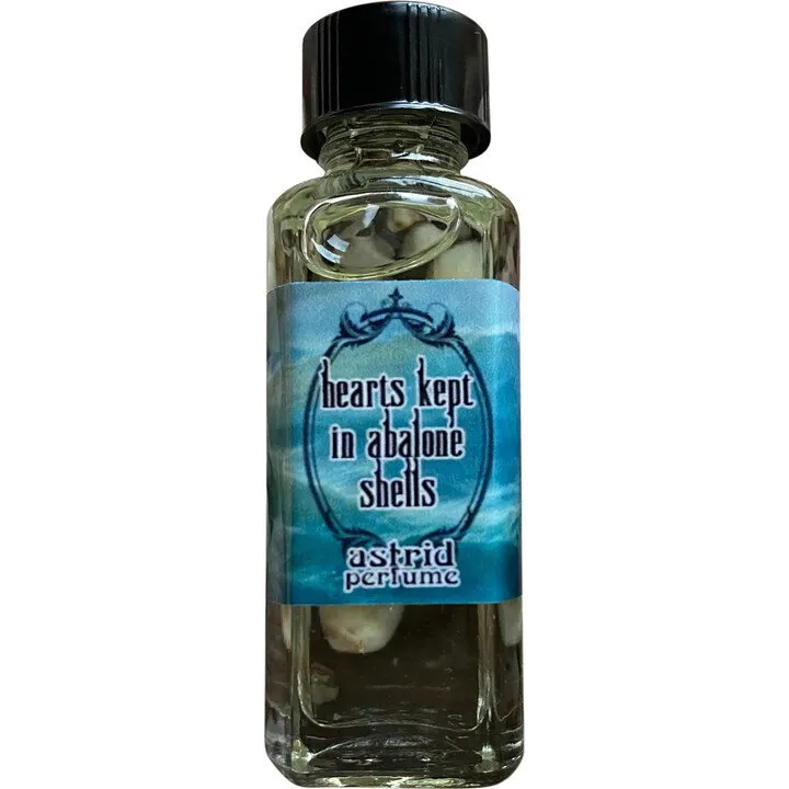 Astrid Perfume Hearts Kept In Abalone Shells parfüm şişesi
