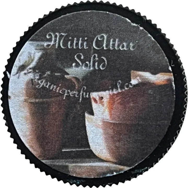 Organic Perfume Girl Mitti Attar parfüm şişesi