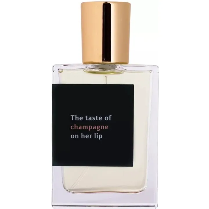 Proad The taste of champagne on her lip perfume bottle