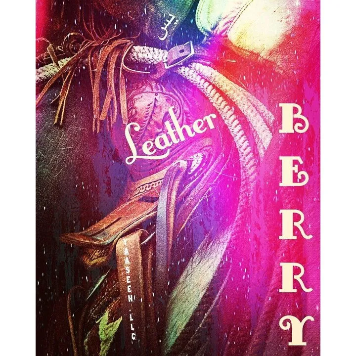 Yaaseen Berry Leather parfüm şişesi