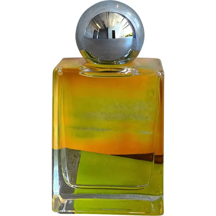 Folie à Plusieurs Gather: Wood perfume bottle