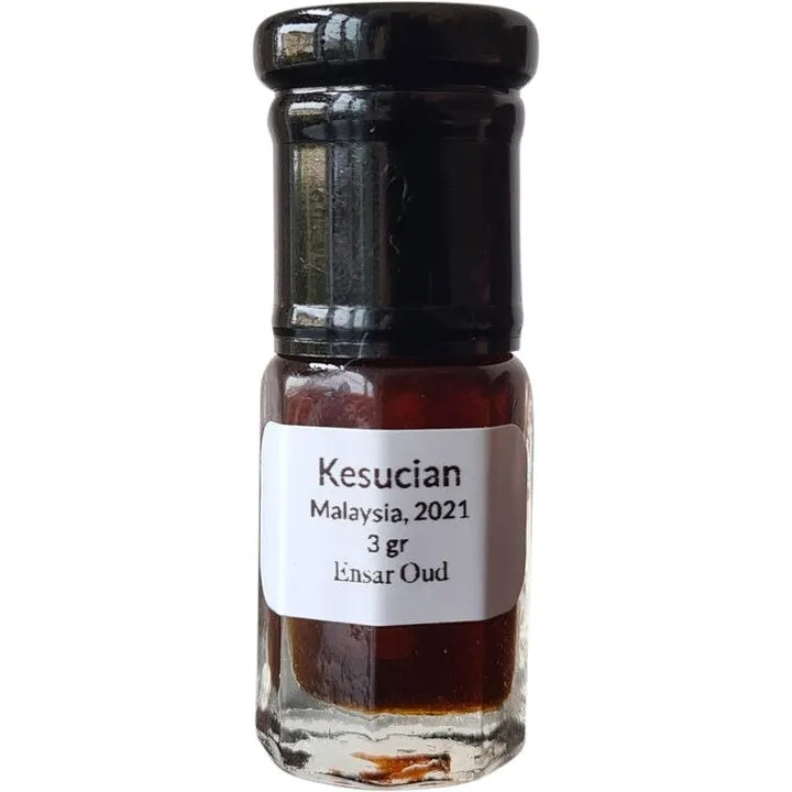 Ensar Oud Kesucian parfüm şişesi