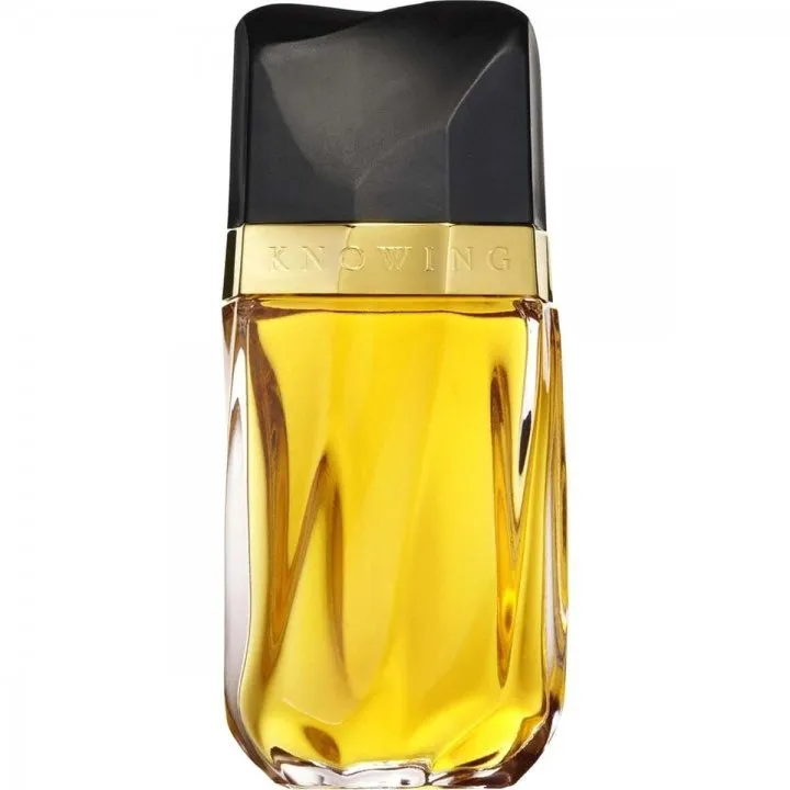 Estēe Lauder Knowing (Eau de Parfum) parfüm şişesi