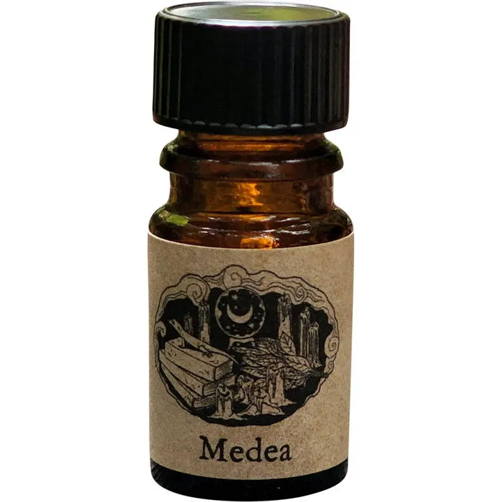 Arcana Wildcraft Medea parfüm şişesi