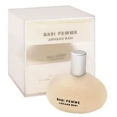 Armand Basi Basi Femme parfüm şişesi