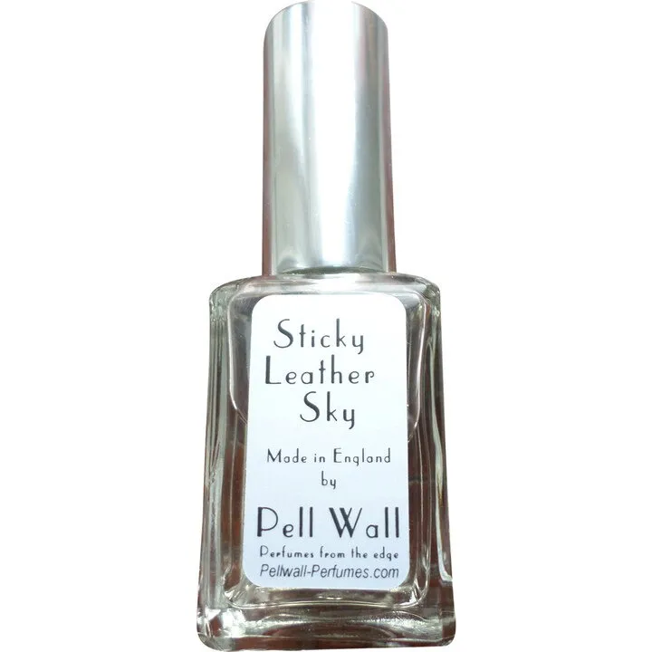 Pell Wall Perfumes Sticky Leather Sky parfüm şişesi