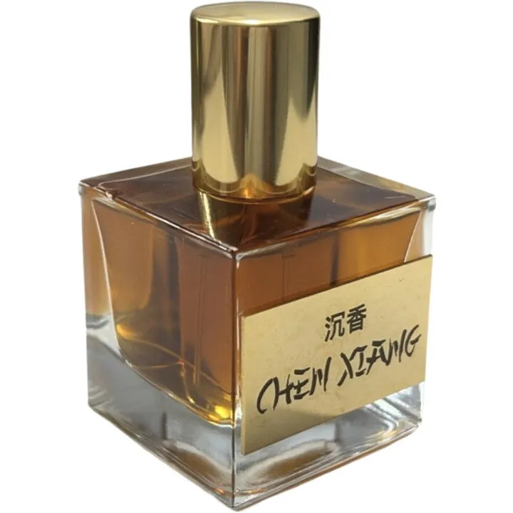 Elixir Attar Chen Xiang parfüm şişesi